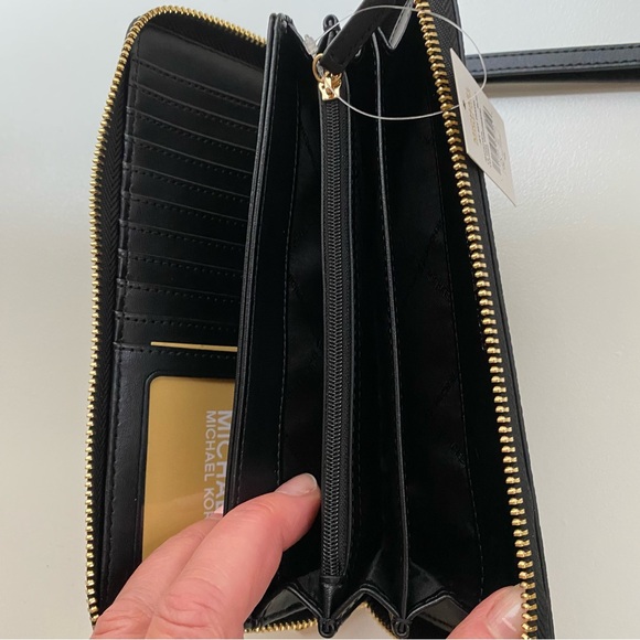 NWT Michael Kors Jet Set Travel Large Pebbled Leather Wristlet - Picture 6 of 15